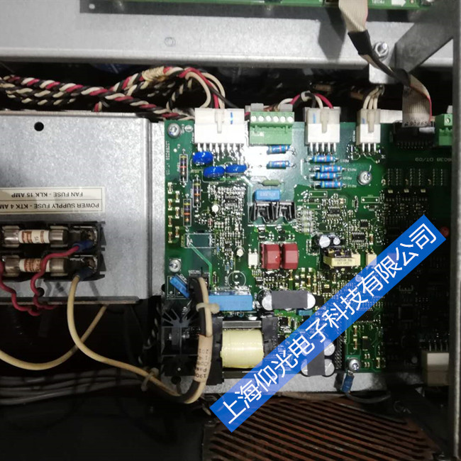 ABBacs800�S��ACS800-07-0320-7��(b��o)���@ʾ3381�S��