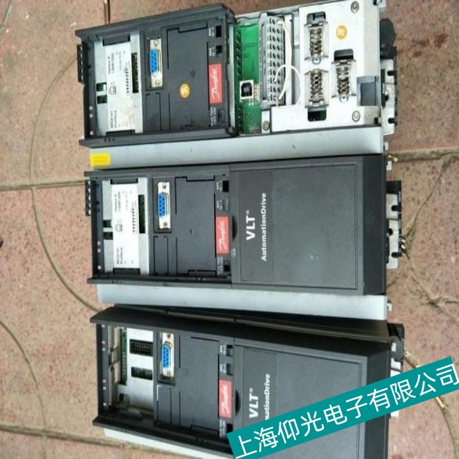 ��������˹׃�l��IGBT�ēp�Ĺ��Ϸ����S��