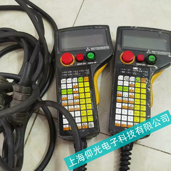 ���������CMITSUBISHI����Cе��ʾ�������g(sh��)�S�޸�؛�M�M