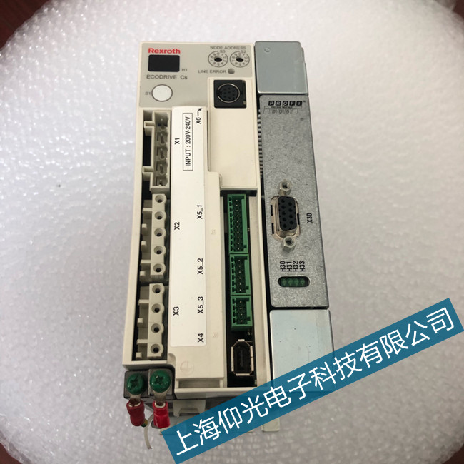 Ӣ����HCS04.2E-W0590�ŷ�F218ɢ�����^��ͣ�C(j��)�S��