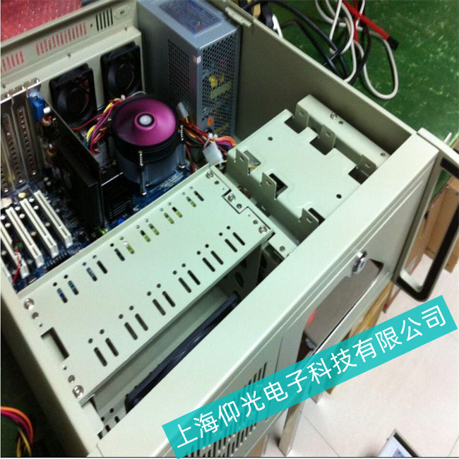 �S�����н��Kkontron�؄�(chu��ng)���ؙC��ϵ�y(t��ng)���܆��ӹ��ϣ�