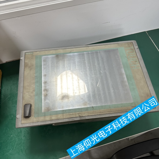 �F�(y��ng)���T�ӹ��ؙC(j��)IPC677C��Ļ�o�@ʾ���ϾS�ޱ��B(y��ng)��ַ