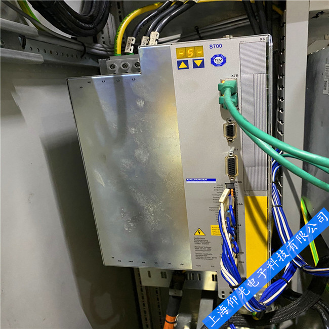 科爾摩根S700伺服驅(qū)動器指示燈一直閃故障維修 670-s67001修理價格