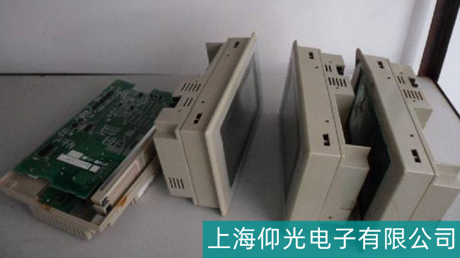歐姆龍觸摸屏維修中心驅(qū)動器的led燈不亮
