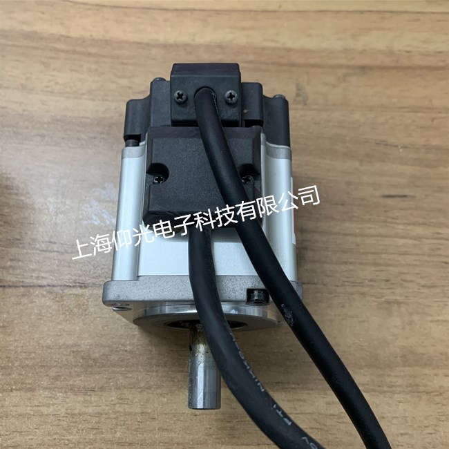 松下伺服電機(jī)負(fù)載后抖動故障分析及解決辦法