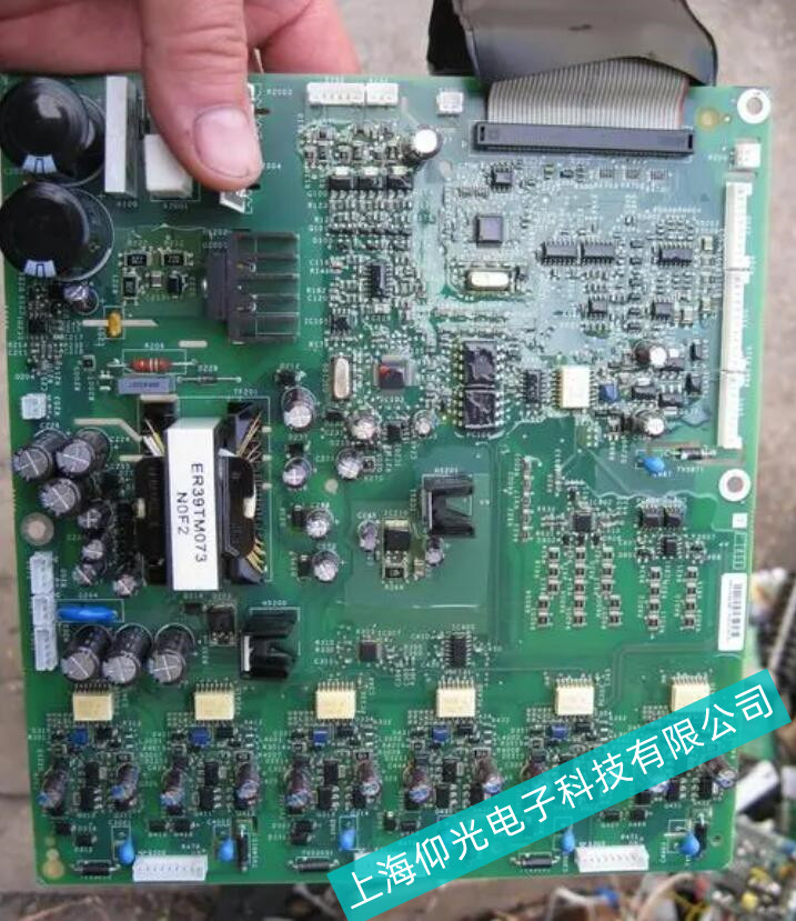 河南施耐德工控機(jī)140系列高壓板故障維修-仰光專業(yè)維修