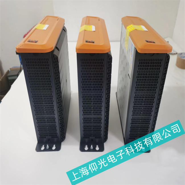 集裝箱碼頭貨物裝卸監(jiān)控系統(tǒng)貝加萊工控機(jī)5PP120.0571-27液晶屏不亮故障原因