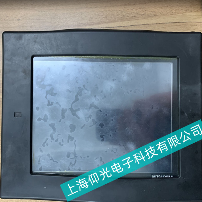 仰光專業(yè)維修多年經(jīng)驗(yàn)//Mitsubishi三菱觸摸屏F940GOT系列開機(jī)無顯示故障維修