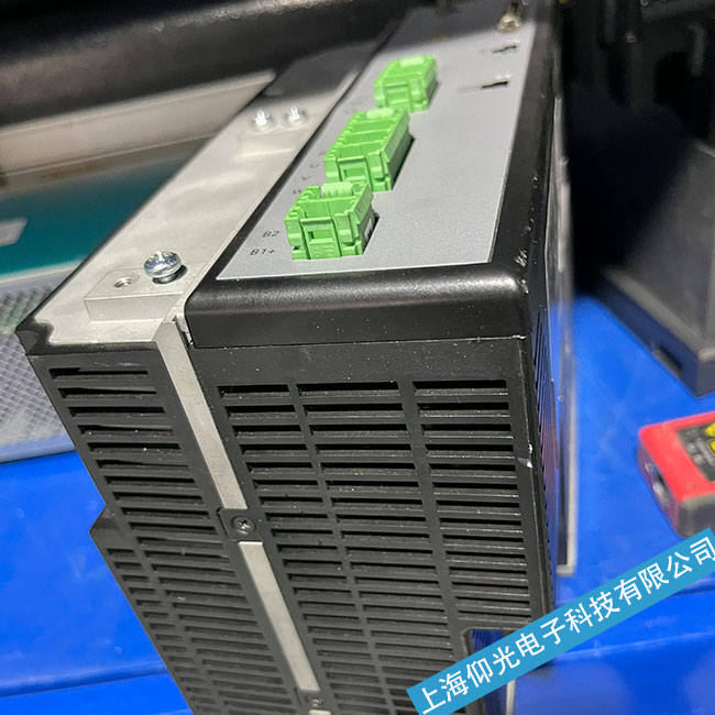 湖州高創(chuàng)伺服驅(qū)動(dòng)器過電流顯示AL-12報(bào)警的維修-立等可取