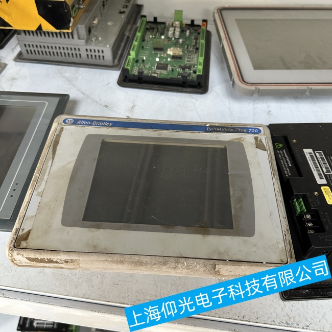 深圳自助售票機(jī)AB羅克韋爾觸摸屏2711P-B6M3A有顯示但無(wú)輸出故障維修