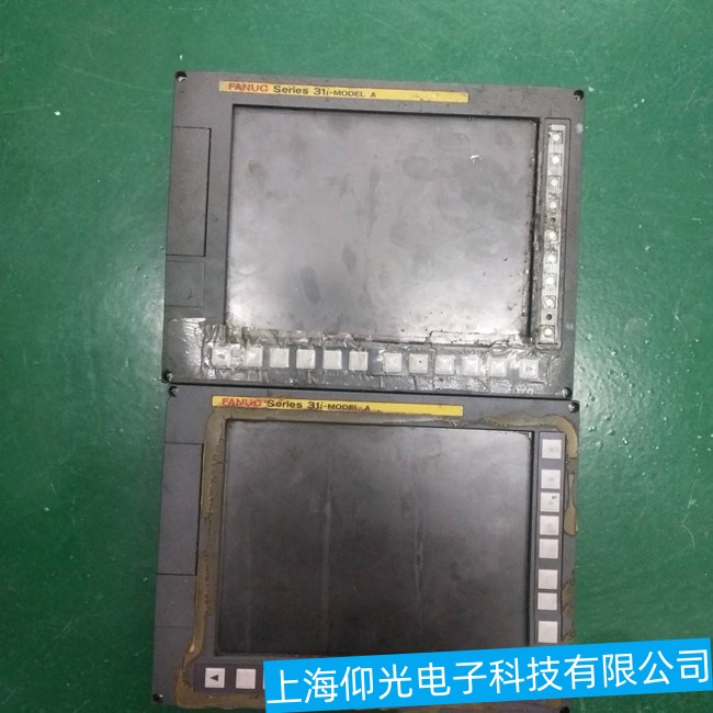 廣州發(fā)那科A20B-0281-C087觸摸屏通電幾分鐘后屏幕變成藍屏故障維修處