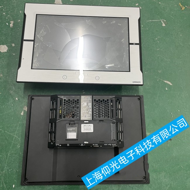 江蘇歐姆龍觸摸屏NB7W-TW01B通電幾分鐘后屏幕變成藍屏故障維修平臺
