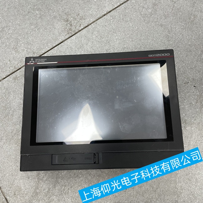 深圳市三菱觸摸屏A985GOT-TBD-V上電燒保險故障維修服務點